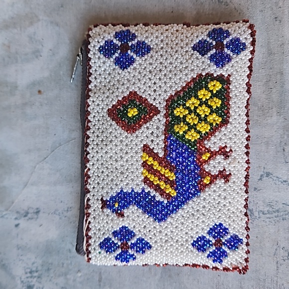no brand Handbags - Vintage Peacock Colorful Beaded Small Coin Purse